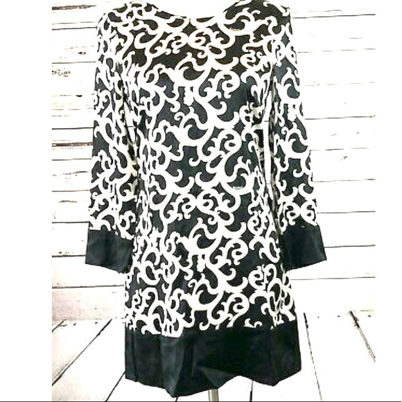 NWT Bebe Black/Off White Paisley Silk Shift Dress, Size S - Picture 2 of 7
